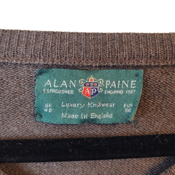 Alan Paine Men's Brown Wool V-Neck Sweater Size EUR 56 / US XL - Picture 3 of 8